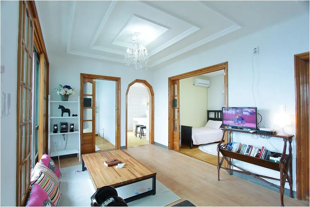 Nunkeunsaeu Guesthouse Jeju
