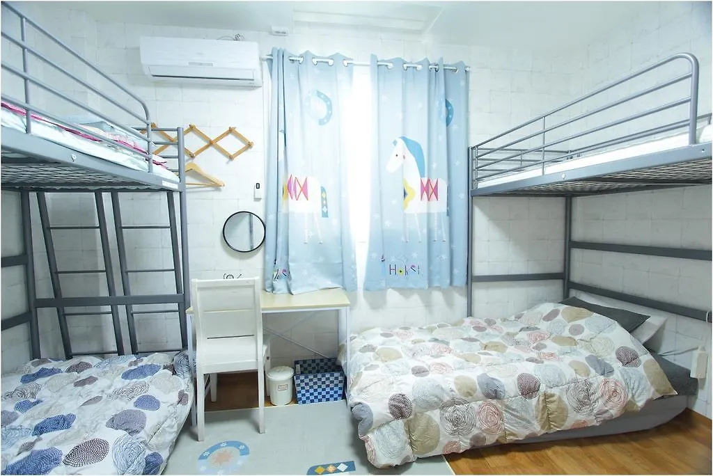 Nunkeunsaeu Guesthouse Jeju 2*,  Güney Kore